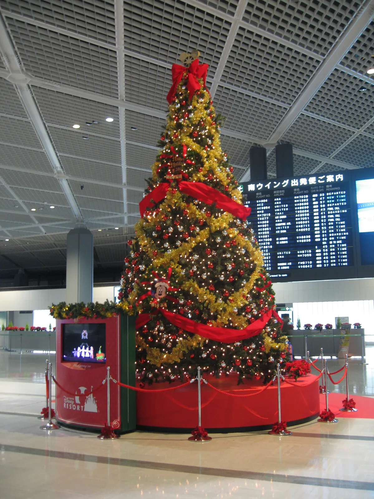 The bright departure hall of Narita International Airport Terminal 1 in Japan on a clear day